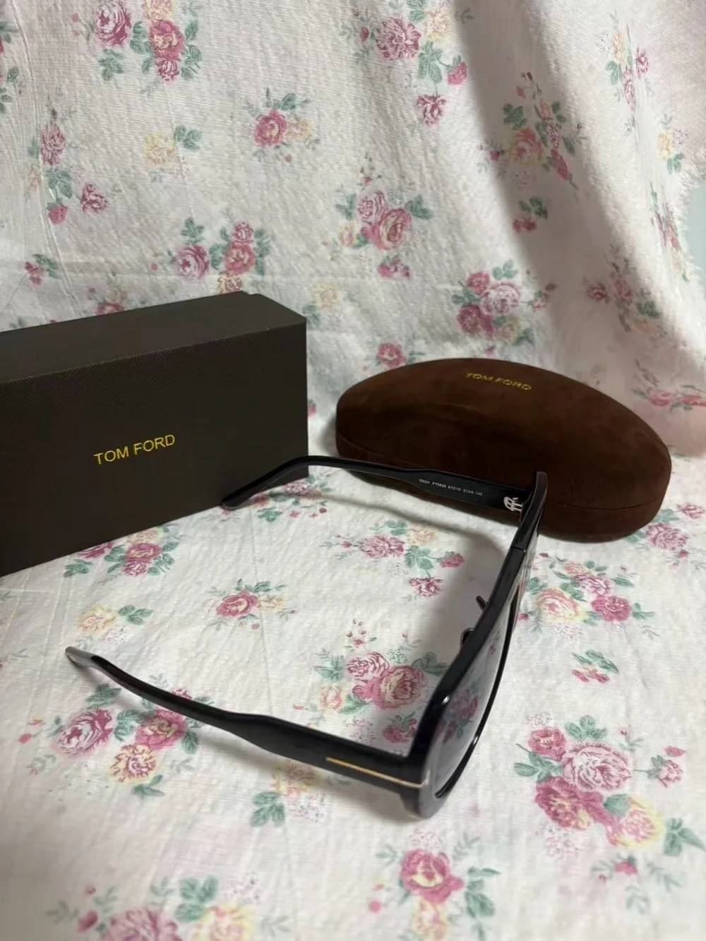 Tom Ford bold oversized